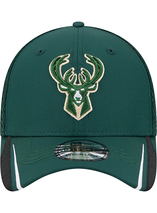 New Era 39Thirty Linear Milwaukee Bucks Flex Hat - Image 3