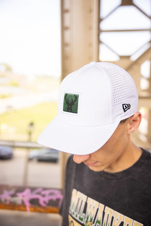 New Era 9Forty Patch Milwaukee Bucks Adjustable Hat - Image 2
