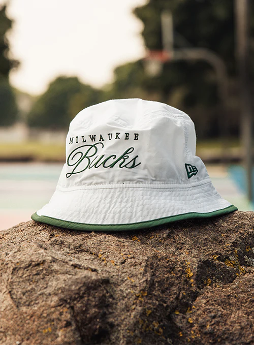 New Era Draft 2025 Milwaukee Bucks Bucket Hat - Image 2