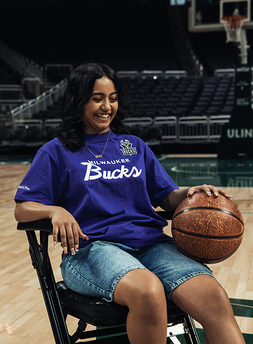 Women's Mitchell & Ness HWC '93 Classic Milwaukee Bucks T-Shirt - Image 2